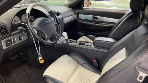 2004 Ford Thunderbird Deluxe