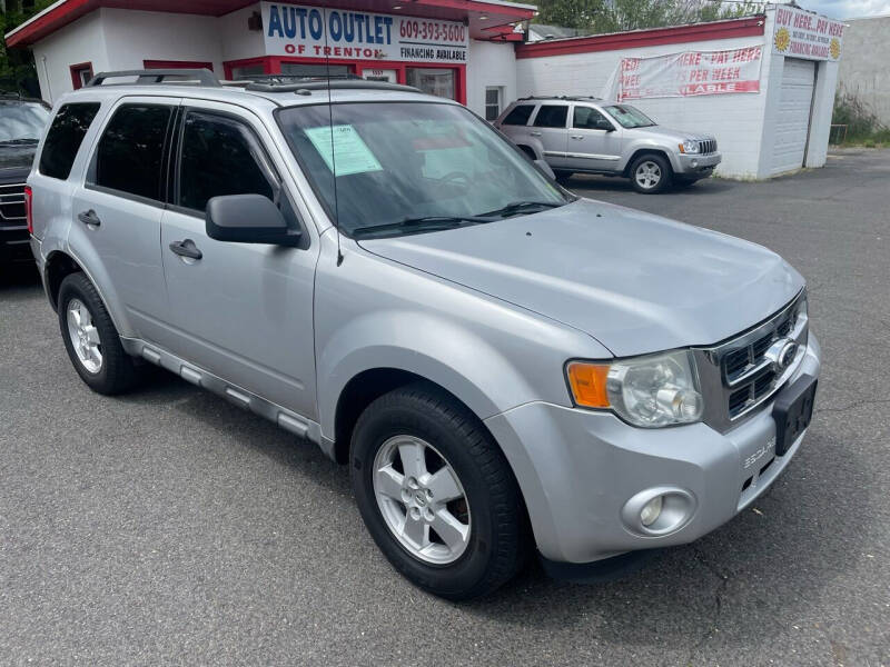 2010 Ford Escape XLT photo 5