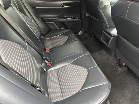 2019 Toyota Camry SE