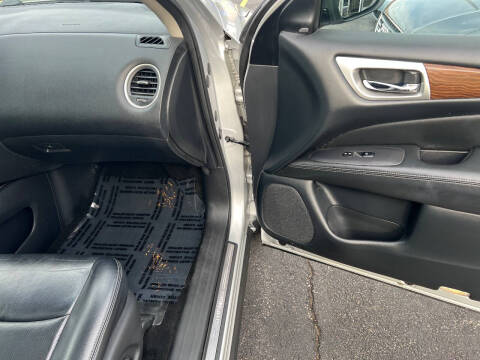 2018 Nissan Pathfinder Platinum