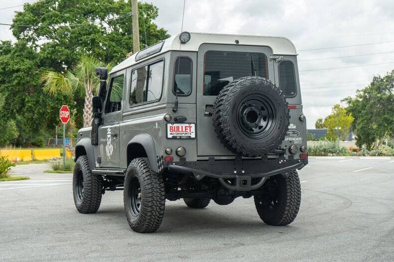 1991 Land Rover Defender
