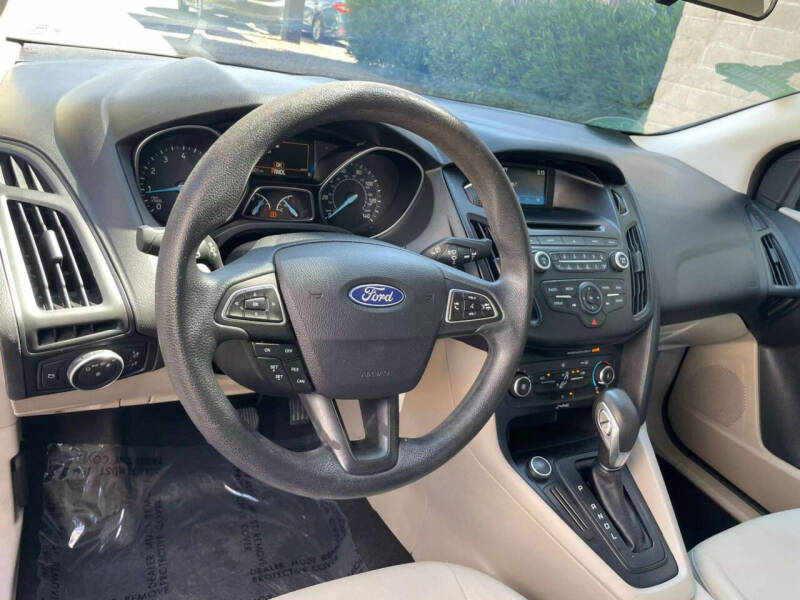 2017 Ford Focus SE