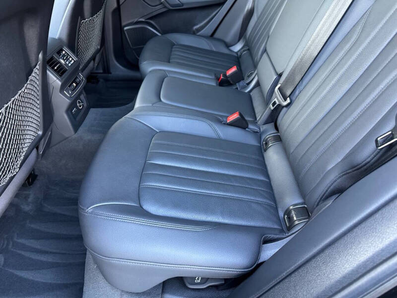 2020 Audi Q5 quattro Premium Plus 45 TFSI