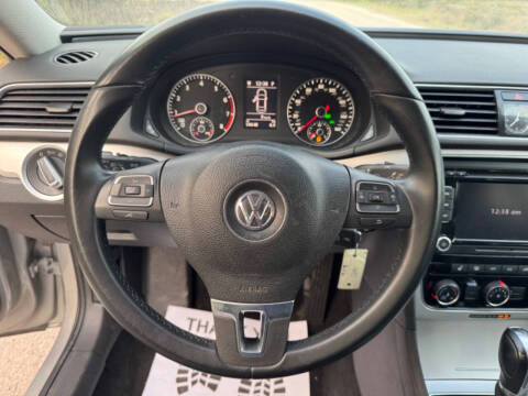 2013 Volkswagen Passat SE