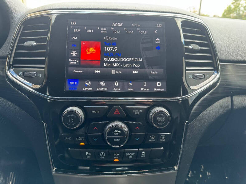 2020 Jeep Grand Cherokee Laredo E