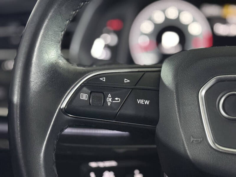 2022 Audi Q7 quattro Premium Plus 55 TFSI