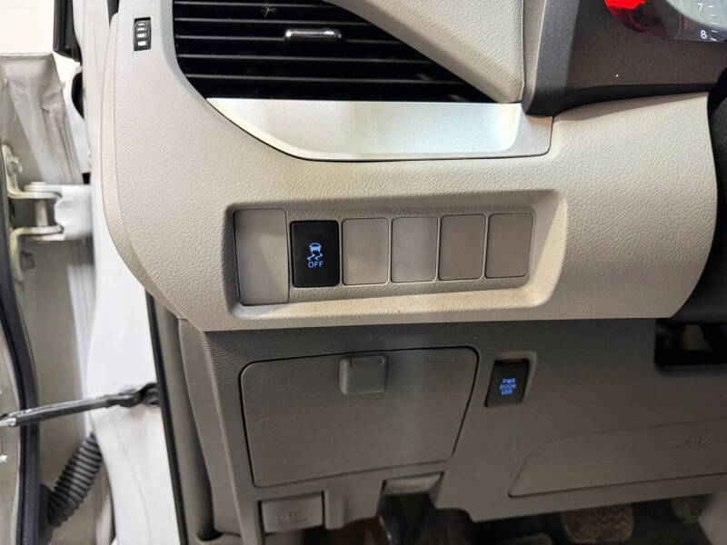 2017 Toyota Sienna LE 7-Passenger
