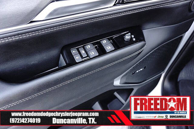 2025 Jeep Wagoneer L Carbide