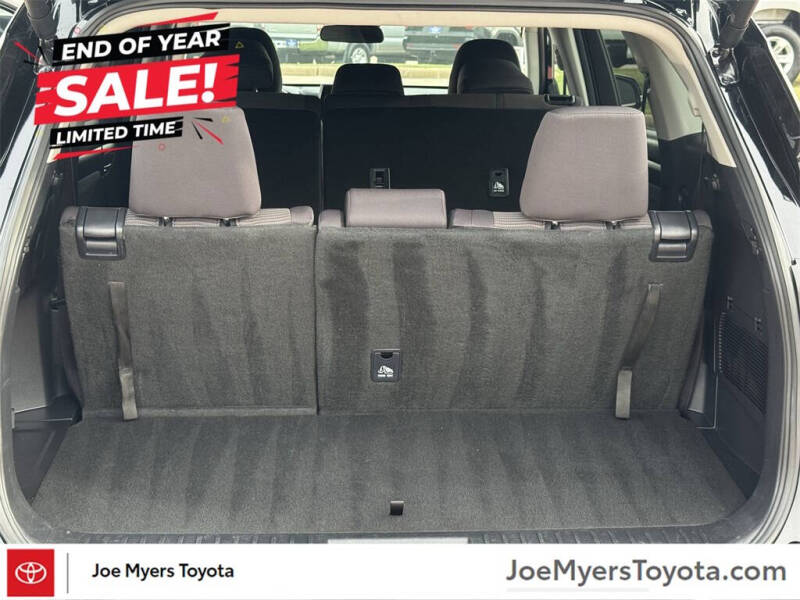 2025 Toyota Highlander LE