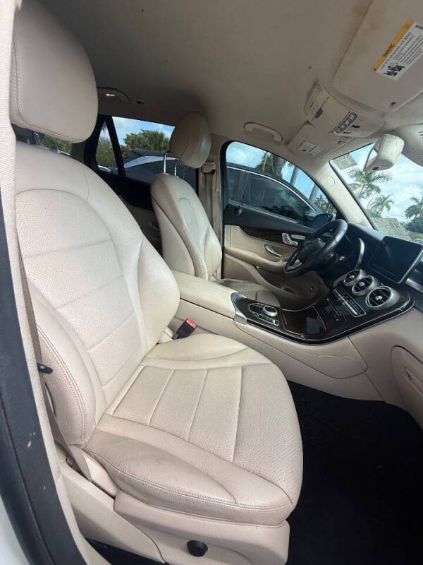 2019 Mercedes-Benz GLC GLC 300