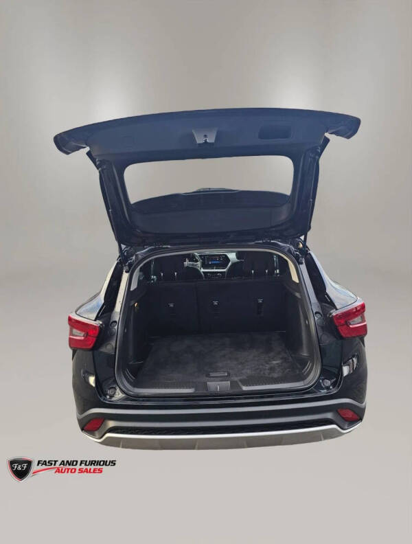 2024 Chevrolet Trax LT