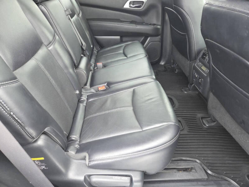 2020 Nissan Pathfinder Platinum