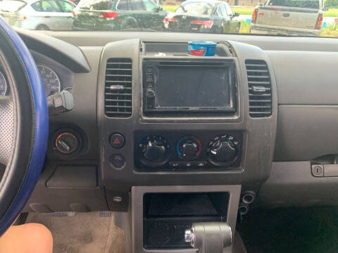 2009 Nissan Pathfinder LE