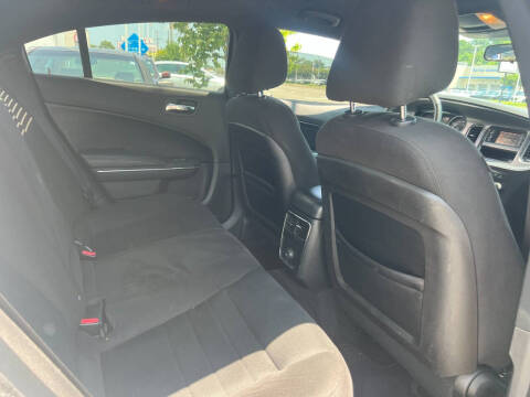 2013 Dodge Charger SE