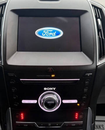 2017 Ford Edge Sport