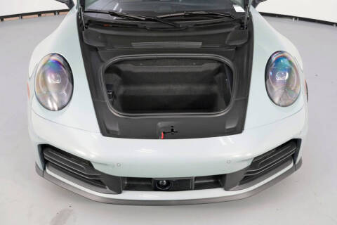 2025 Porsche 911 Carrera