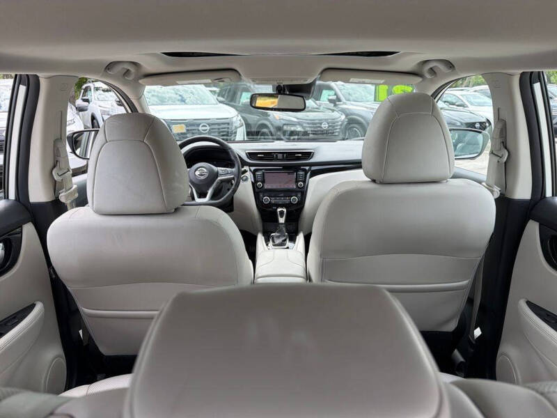 2021 Nissan Rogue Sport SL
