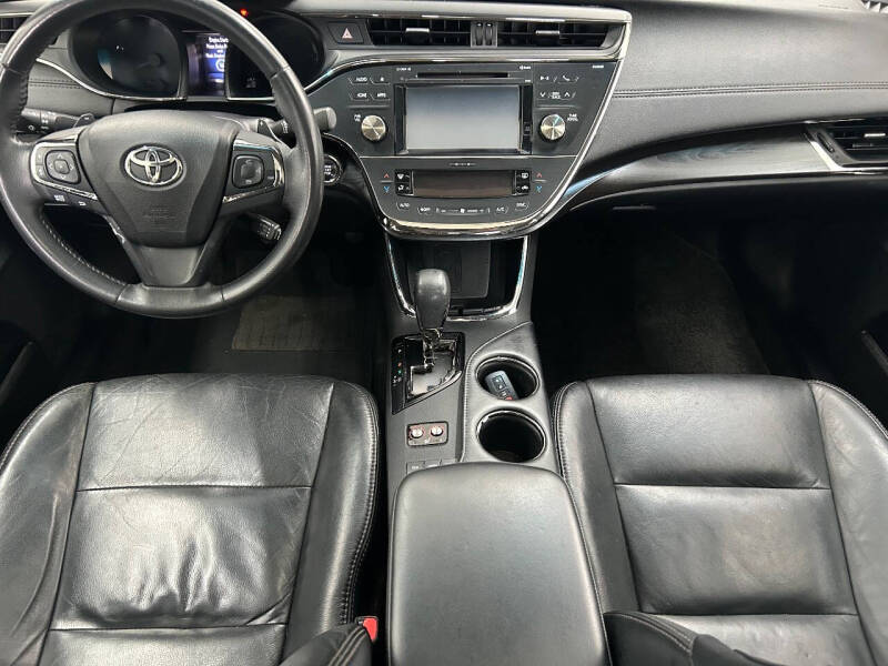 2016 Toyota Avalon XLE