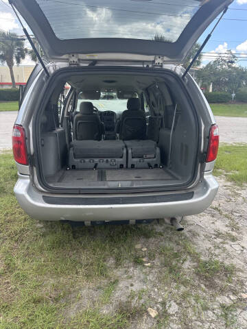 2006 Dodge Grand Caravan SE