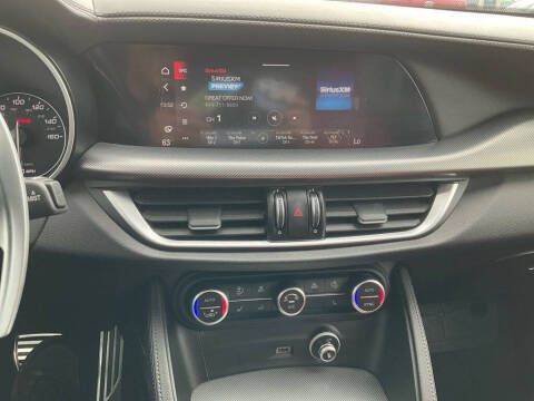 2022 Alfa Romeo Stelvio Veloce