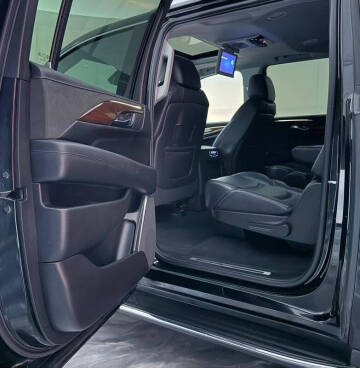 2020 Cadillac Escalade ESV Premium Luxury