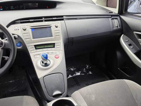 2012 Toyota Prius Two