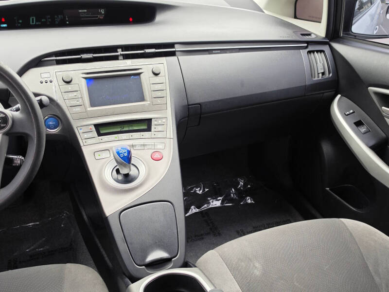 2012 Toyota Prius Two