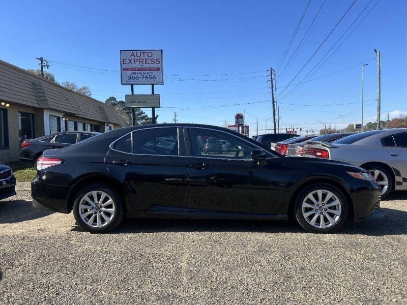 2018 Toyota Camry LE
