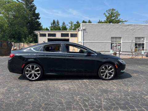 2016 Chrysler 200 C