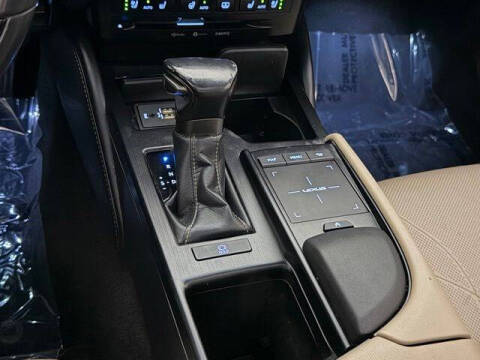 2019 Lexus ES 350