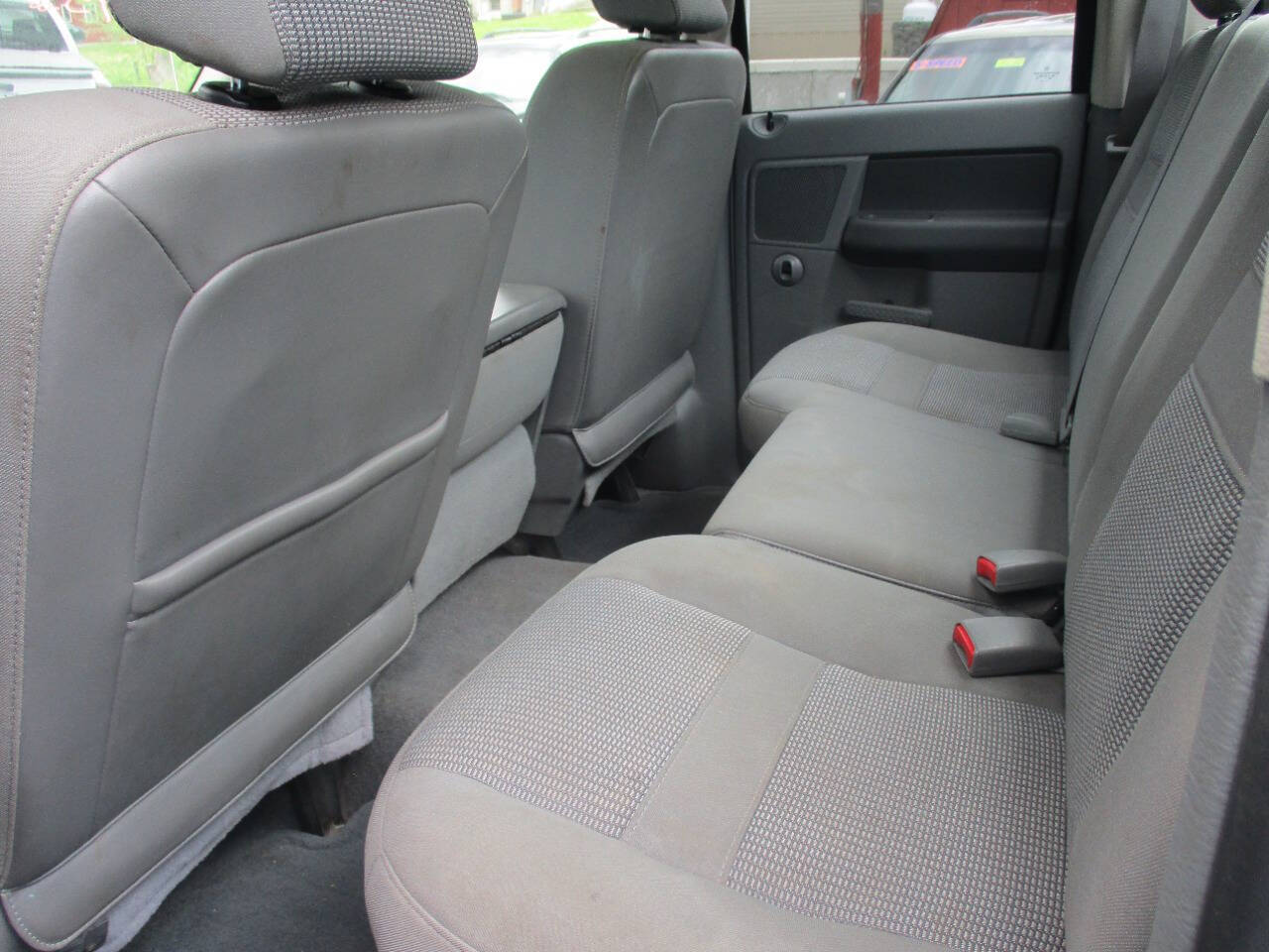 Silver 2006 Dodge Ram 1500 ST ST 4dr Quad Cab 4WD SB 6