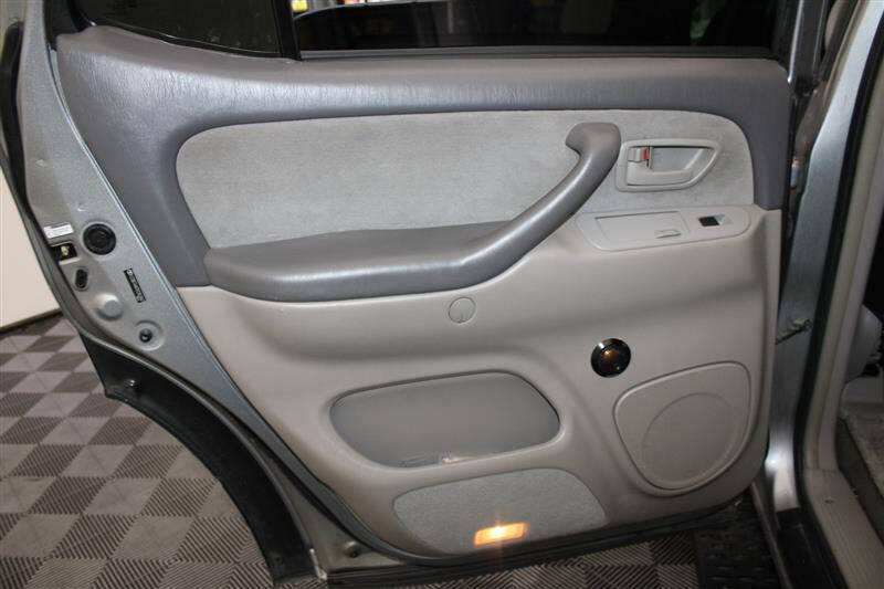 2006 Toyota Sequoia SR5