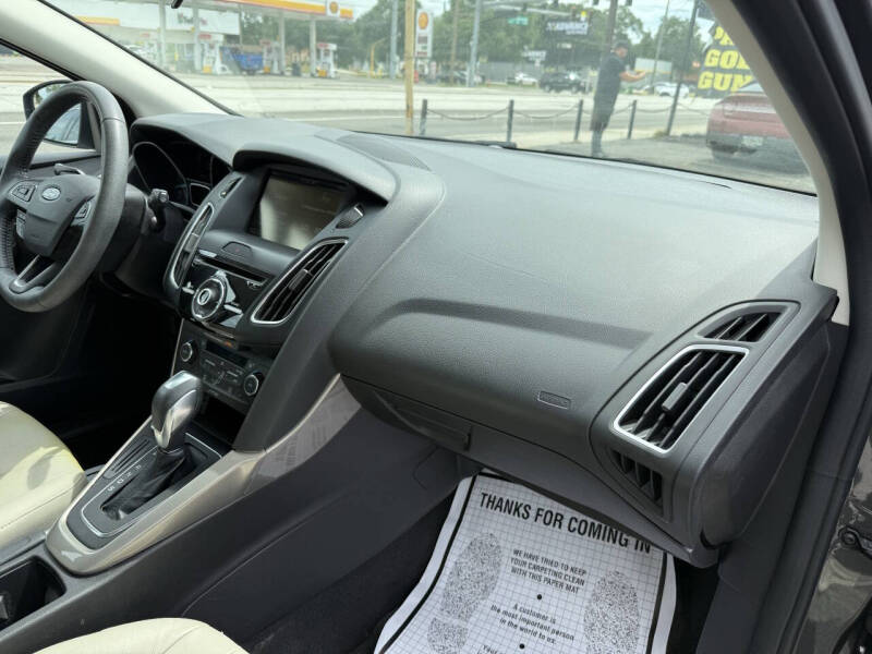 2015 Ford Focus Titanium