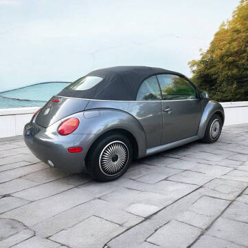 2004 Volkswagen New Beetle Convertible GL