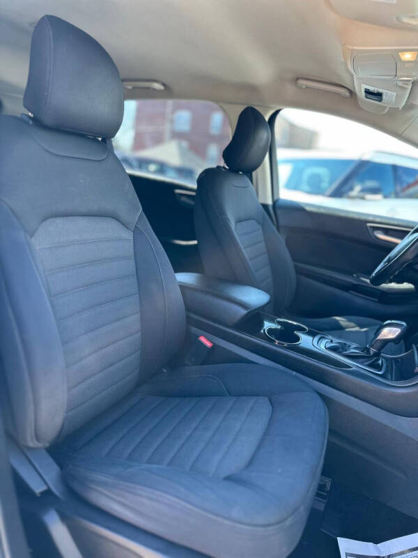 2015 Ford Edge SE