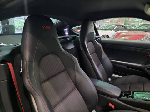 2023 Porsche 718 Cayman T