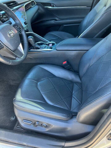 2018 Toyota Camry Hybrid XLE