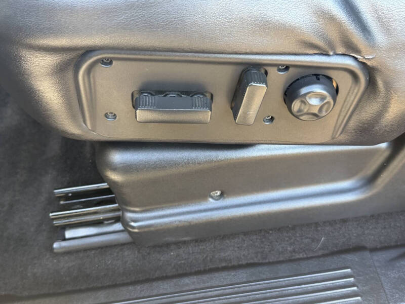 2005 HUMMER H2