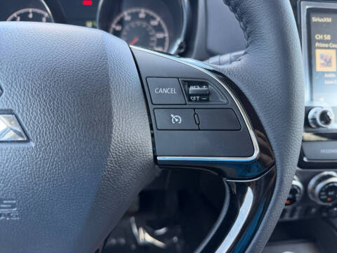 2026 Mitsubishi Outlander Sport SE