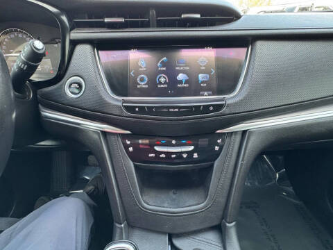 2017 Cadillac XT5 Premium Luxury