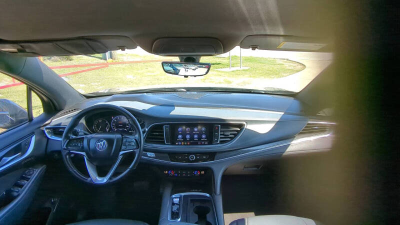 2022 Buick Enclave Premium