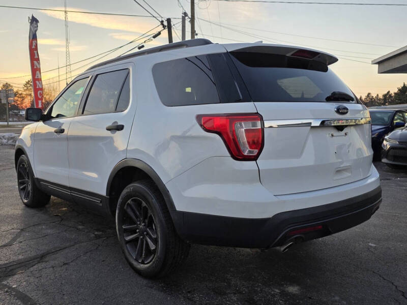 2017 Ford Explorer