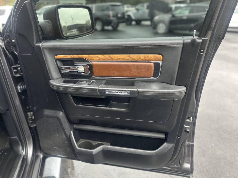 2015 RAM 1500 Laramie Limited