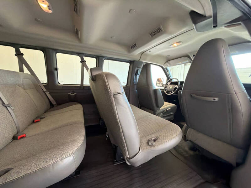 2023 Chevrolet Express LS 3500