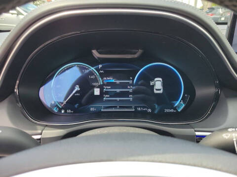 2023 Genesis GV70 2.5T Standard