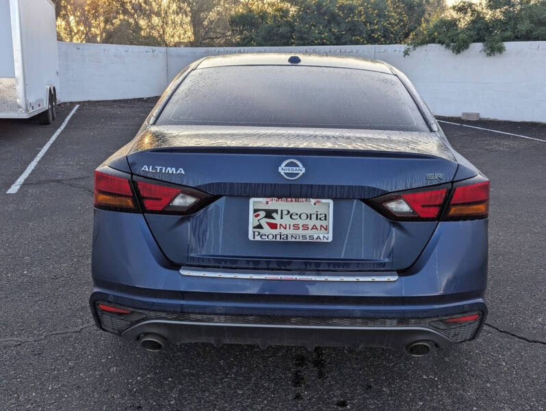 2022 Nissan Altima 2.5 SR