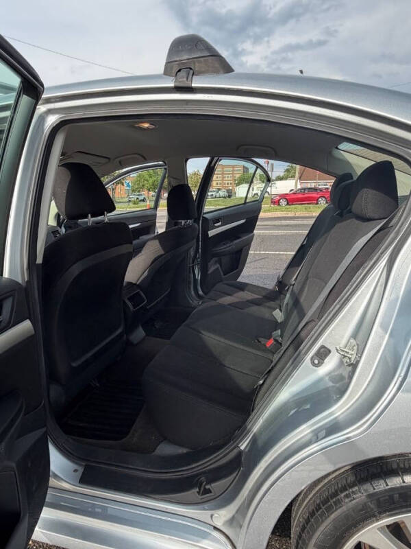 2013 Subaru Legacy 2.5i Premium