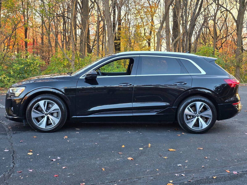 2024 Audi Q8 e-tron quattro Premium Plus