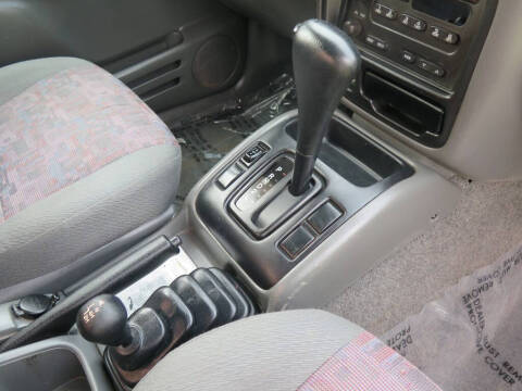 2001 Chevrolet Tracker ZR2