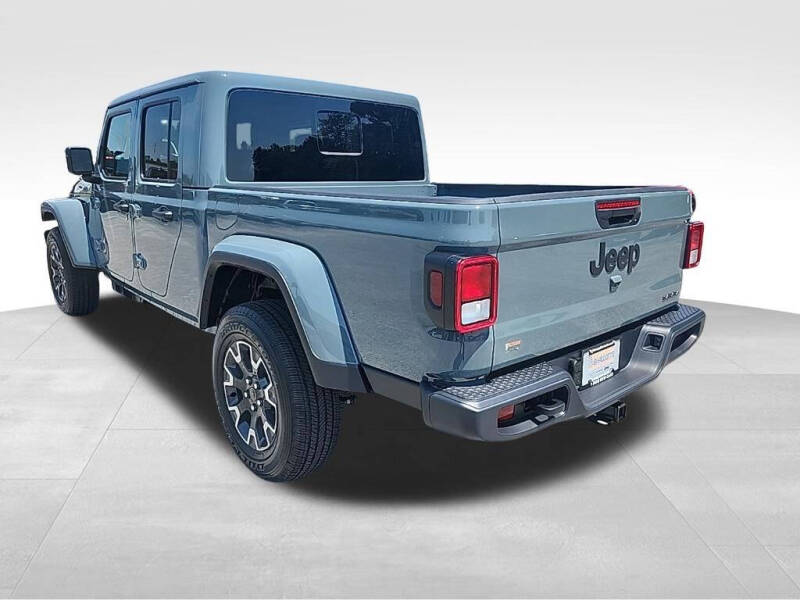 2026 Jeep Gladiator Sahara